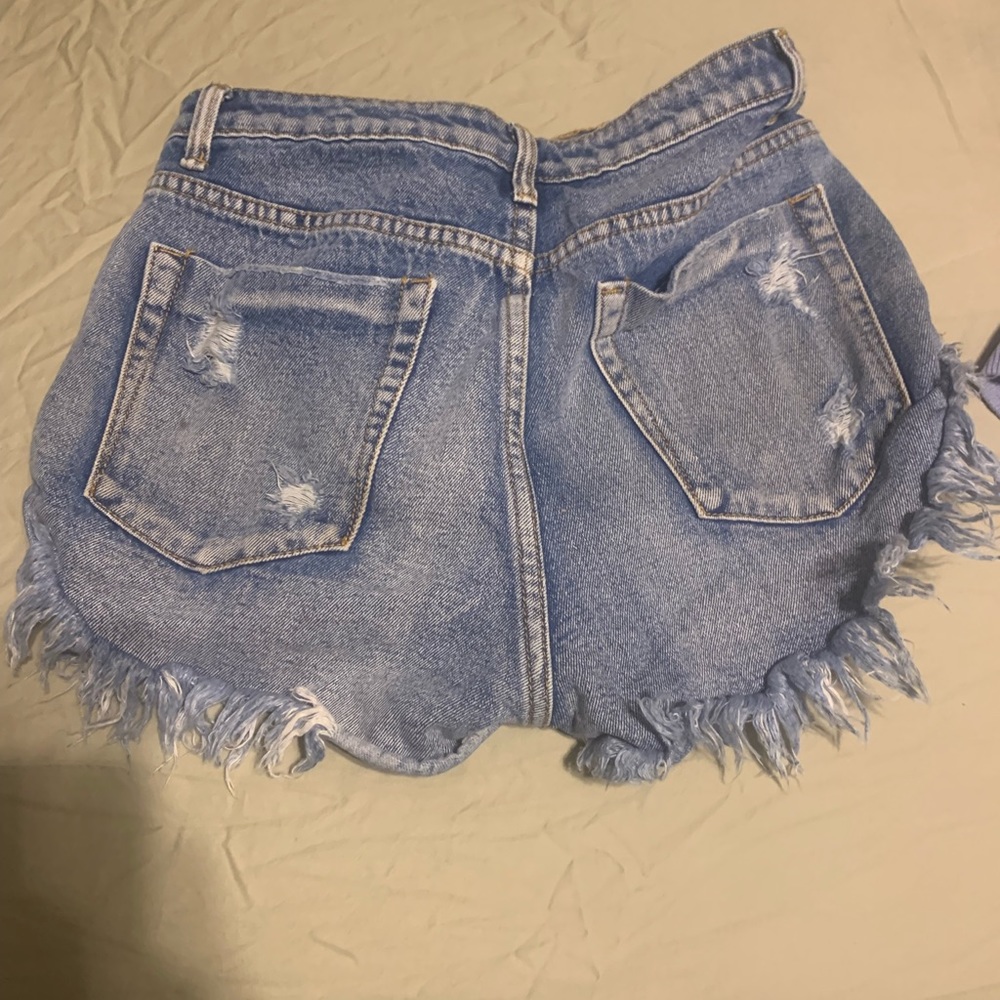 Cute boutique destructed denim shorts